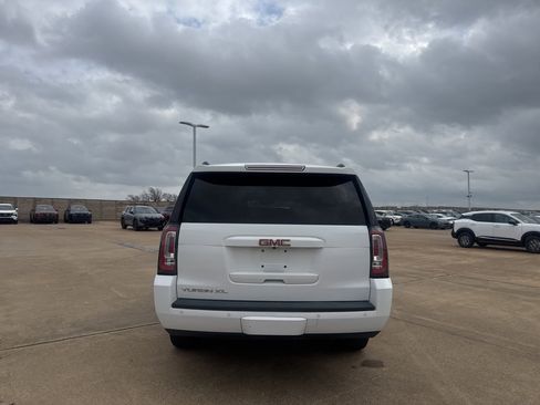 Used 2019 GMC Yukon XL SLT image 18