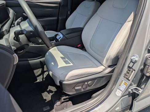 Used 2025 Hyundai Santa Cruz SEL AWD/4WD image 14