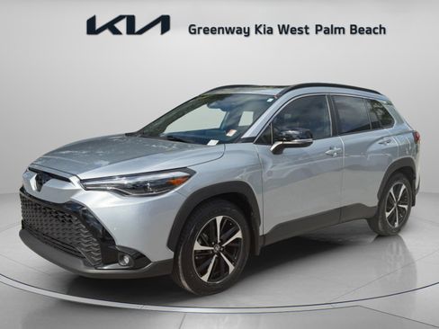 Used 2025 Toyota Corolla Cross AWD Hybrid w/ Convenience Package image 3