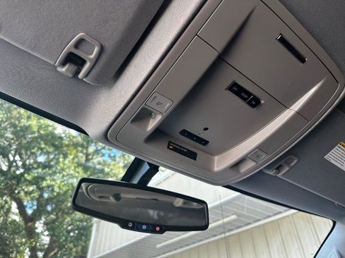 Used 2015 GMC Sierra 1500 SLE w/ SLE Value Package image 17