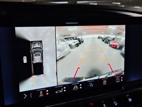 Used 2024 Chevrolet Silverado 1500 LT Trail Boss w/ LT Trail Boss Premium Package image 13