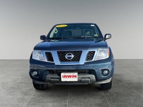 Used 2019 Nissan Frontier SV image 8