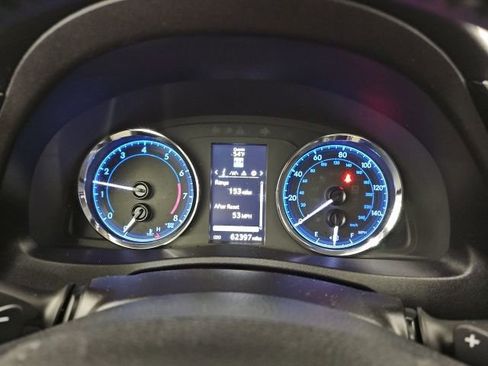 Used 2018 Toyota Corolla SE image 20