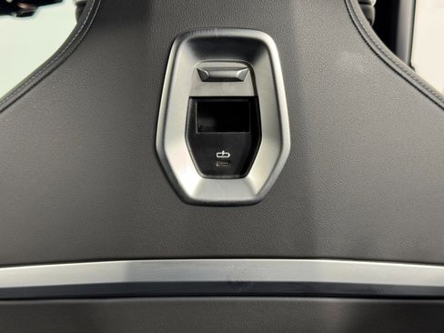 Used 2023 BMW i7 xDrive60 w/ Parking Assistance Package image 38