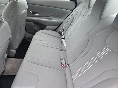 Certified 2024 Hyundai Elantra SEL image 11