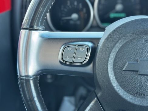 Used 2004 Chevrolet SSR w/ Preferred Equipment Group image 22
