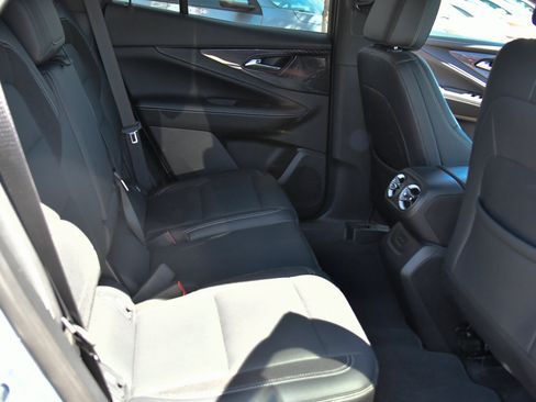 Used 2024 Chevrolet Blazer EV LT AWD/4WD image 50