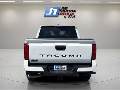 Used 2024 Toyota Tacoma SR5 AWD/4WD image 6
