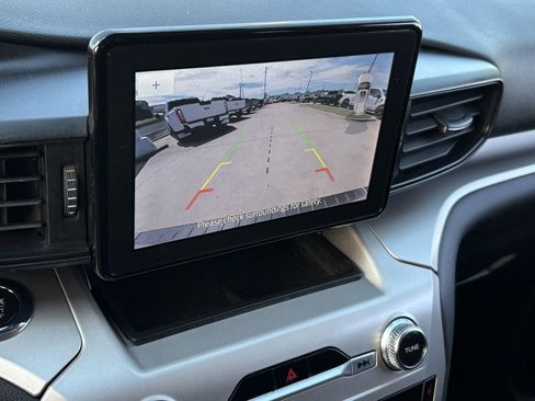 Used 2022 Ford Explorer XLT RWD image 21