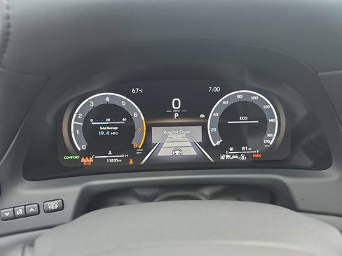 Used 2025 Lexus LS 500 F Sport AWD/4WD image 19