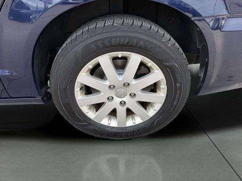 Used 2016 Chrysler Town & Country Touring FWD image 23