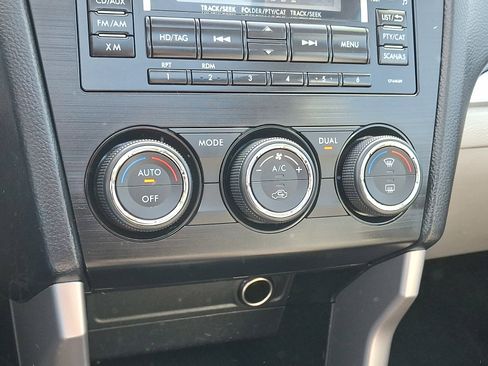 Used 2015 Subaru Forester 2.5i Touring image 16