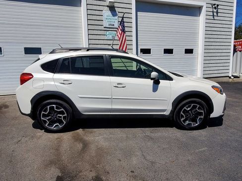 Used 2016 Subaru Crosstrek 2.0i Premium AWD/4WD image 8