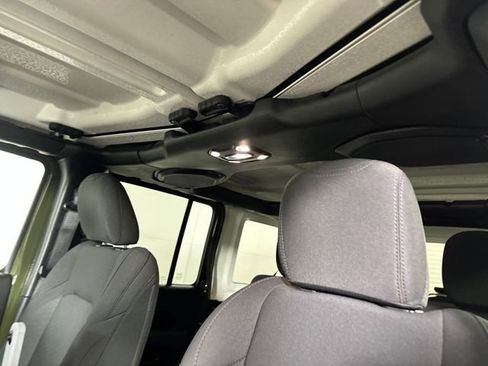 Used 2023 Jeep Wrangler Unlimited w/ Cold Weather Group image 12