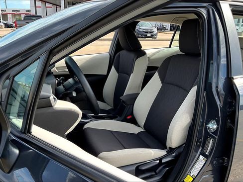 Used 2026 Toyota Corolla LE image 8