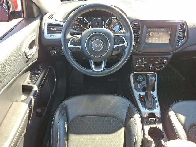 Used 2020 Jeep Compass Latitude AWD/4WD image 3