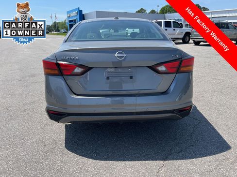 Used 2024 Nissan Altima 2.5 SV image 4