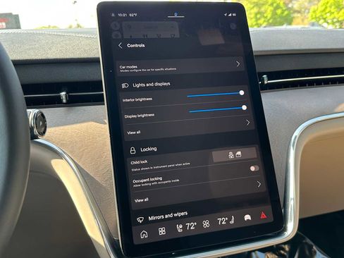 New 2025 Volvo EX90 Ultra image 33