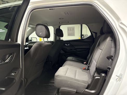 Used 2018 Chevrolet Traverse LT FWD image 21
