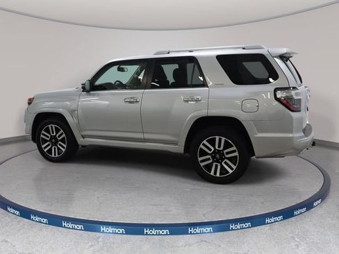 Used 2018 Toyota 4Runner Limited AWD/4WD image 8