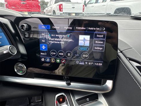 Used 2021 Chevrolet Corvette Stingray Coupe w/ 1LT image 23