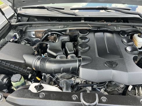 Used 2021 Toyota 4Runner SR5 RWD image 35