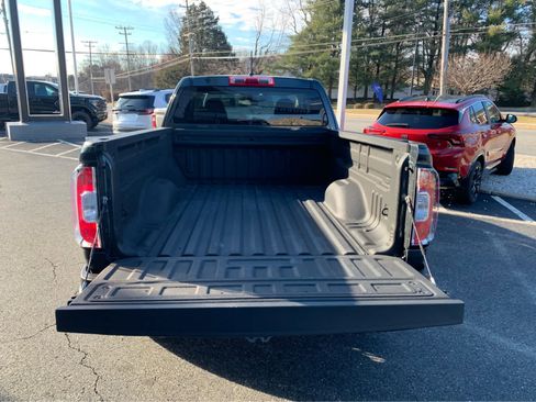 Used 2017 GMC Canyon W/T image 5