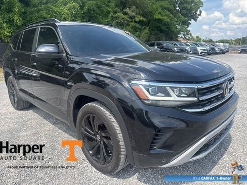 Used 2023 Volkswagen Atlas SE w/ Black Wheel Package FWD image 7