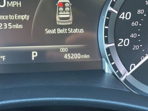 Used 2022 Toyota Highlander XLE image 36