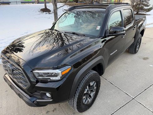 Used 2021 Toyota Tacoma TRD Off-Road w/ TRD Premium Off Road Package image 15