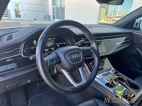 Used 2022 Audi Q8 Premium Plus w/ Premium Plus Package image 12