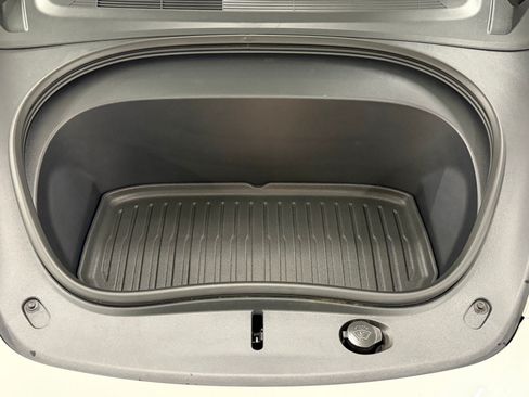 Used 2025 Tesla Model 3 Long Range RWD image 31