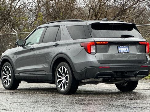 New 2026 Ford Explorer ST-Line w/ Premium Package RWD image 5