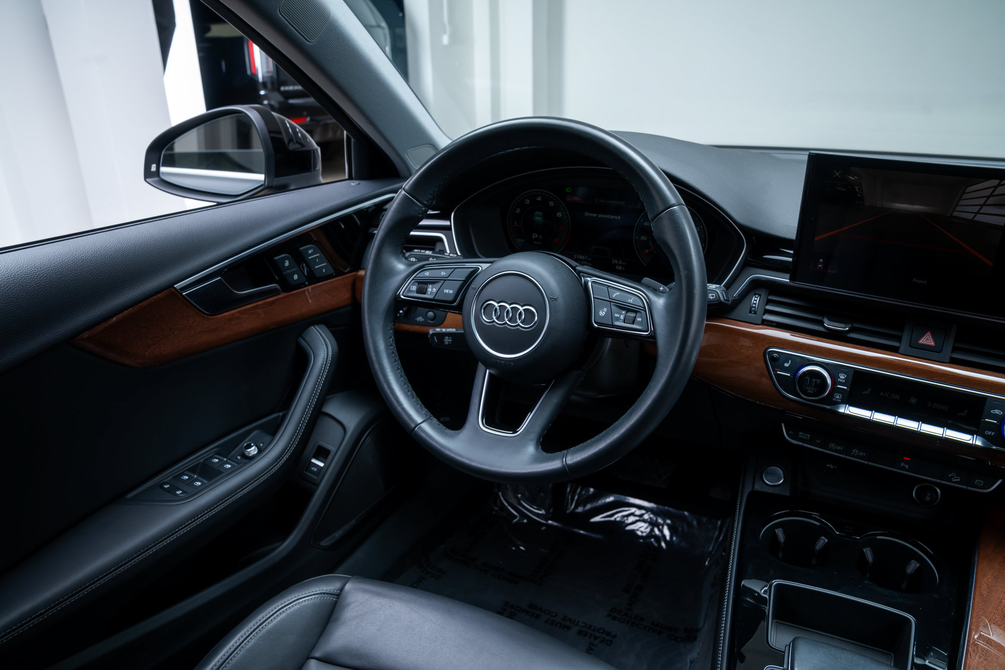Used 2022 Audi A4 2.0T allroad Premium Plus AWD/4WD image 9