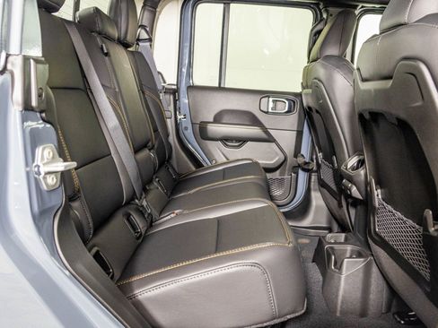 New 2026 Jeep Gladiator Sport image 43