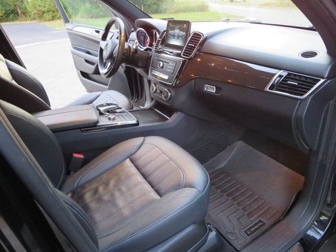 Used 2016 Mercedes-Benz GLE 350 4MATIC w/ Premium Package image 27