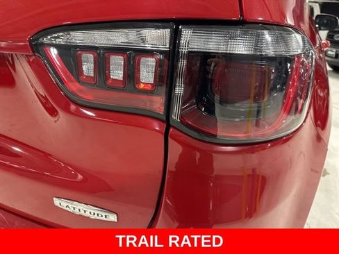 Used 2023 Jeep Compass Latitude w/ Convenience Group AWD/4WD image 33