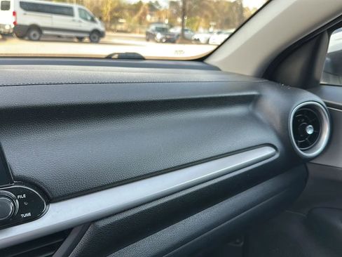 Used 2021 Kia Forte LXS image 39