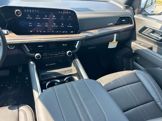 New 2026 Chevrolet Tahoe High Country AWD/4WD image 16
