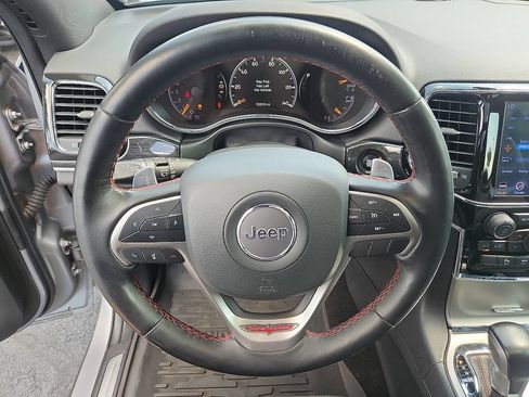 Used 2021 Jeep Grand Cherokee Trailhawk w/ Trailhawk Luxury Group AWD/4WD image 20