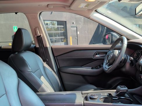 Used 2023 Nissan Rogue SL w/ SL Premium Package AWD/4WD image 26