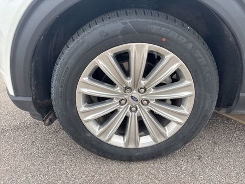 Used 2021 Ford Explorer Limited w/ Equipment Group 301A image 10