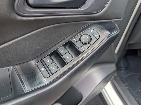 Used 2024 Nissan Rogue S AWD/4WD image 14