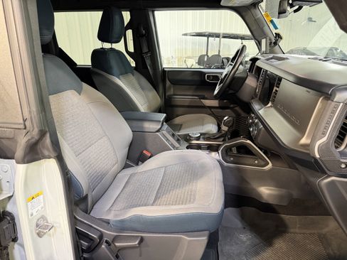 Used 2022 Ford Bronco Outer Banks AWD/4WD image 12