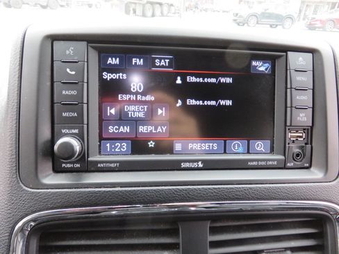 Used 2018 Dodge Grand Caravan GT image 19