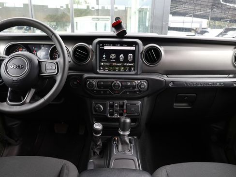 Used 2023 Jeep Wrangler Unlimited Sport AWD/4WD image 23