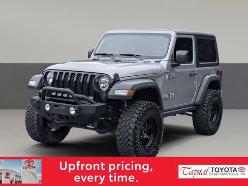 Used 2019 Jeep Wrangler Sport AWD/4WD image 4