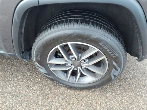 Used 2021 Jeep Grand Cherokee Limited image 5