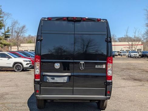 New 2026 RAM ProMaster 2500 w/ Convenience Group FWD image 4