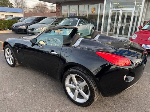 Used 2009 Pontiac Solstice Convertible w/ Preferred Package RWD image 14